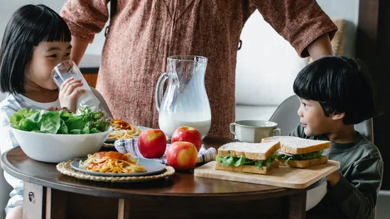 5 things that will help your kids develop a better relationship with food