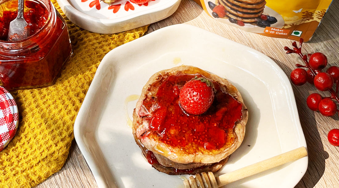 Strawberry Eggless Pancakes. Kids Breakfast, Vegatarian Pancakes